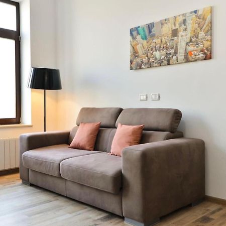 Ago Apartments Bukares Bagian luar foto