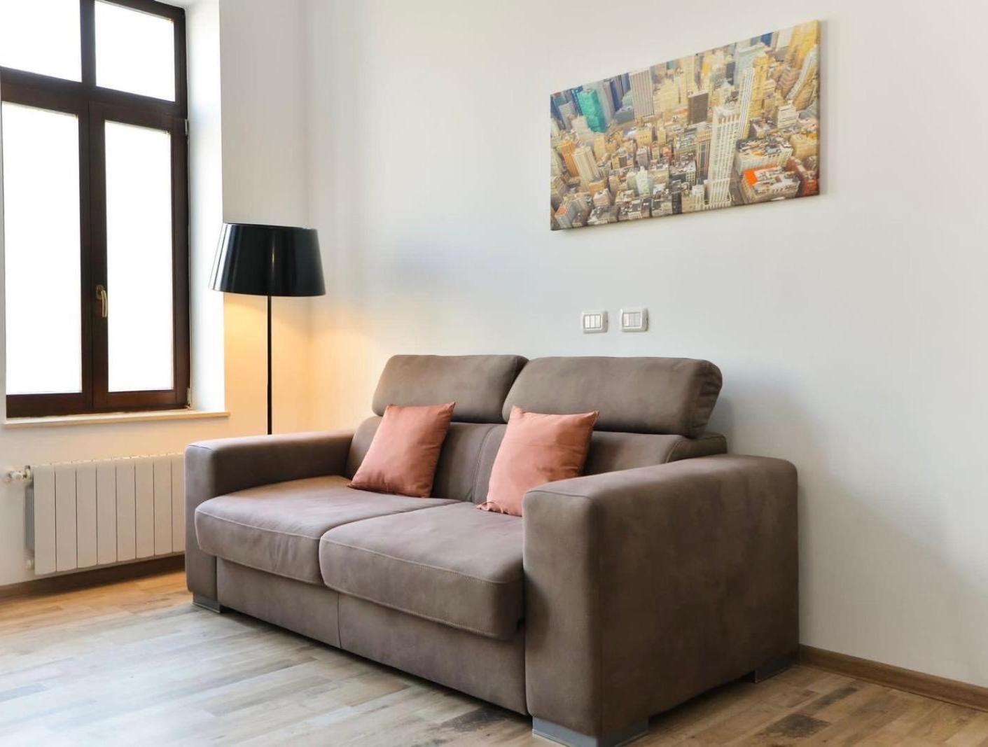 Ago Apartments Bukares Bagian luar foto